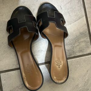 Authentic Hermes sandals oasis